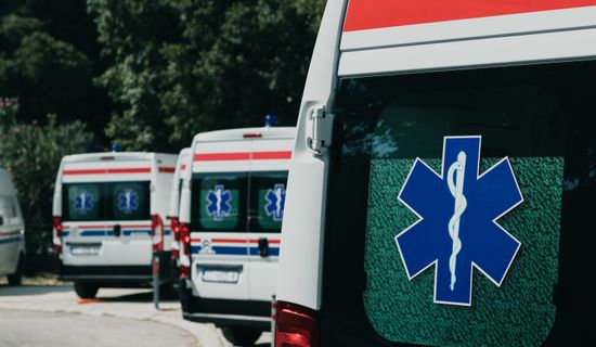 东山救护车转运病人过路高速收费吗？
